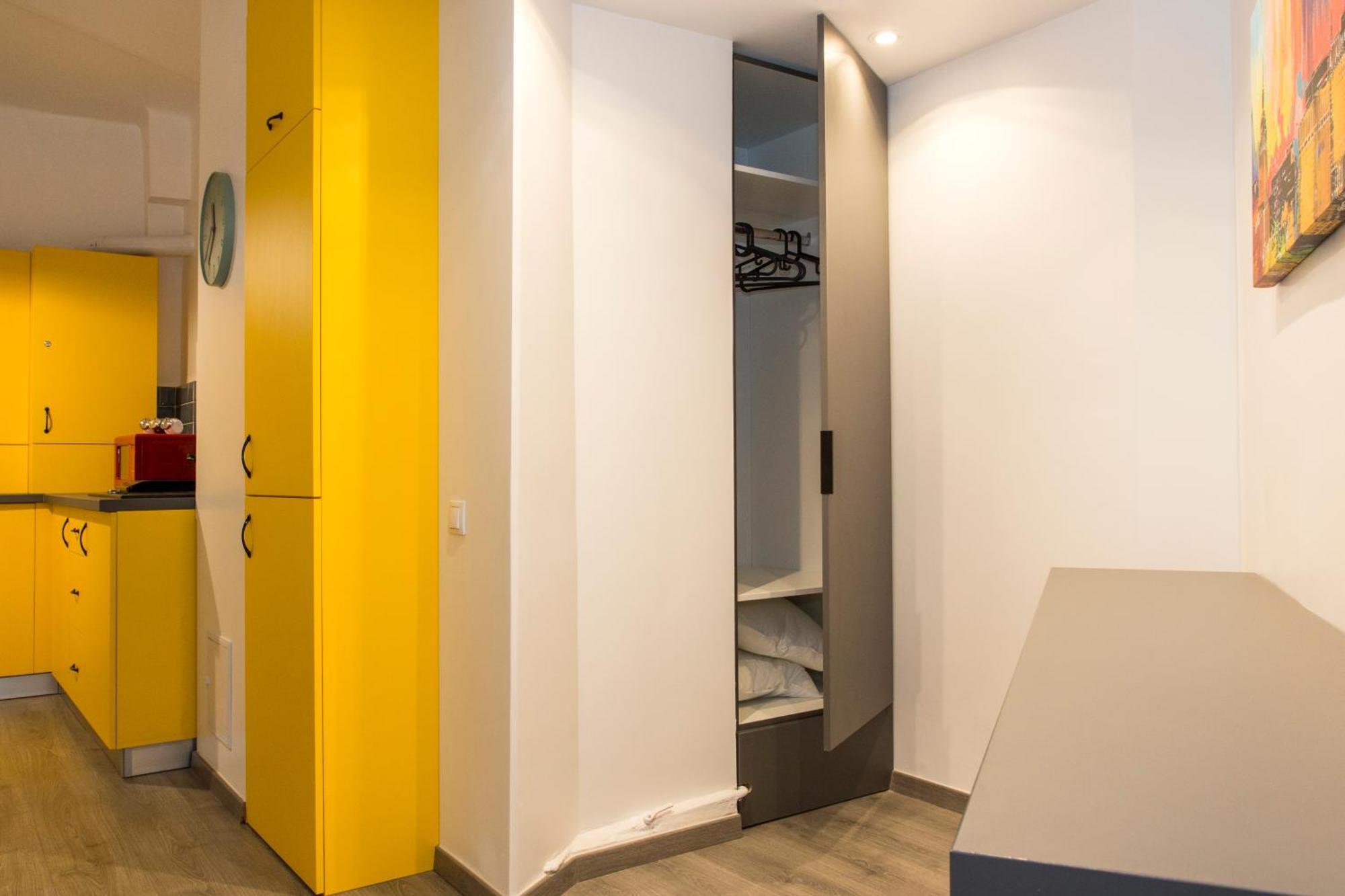Old Town Premium Apartment By Mrg บูคาเรสต์ ภายนอก รูปภาพ